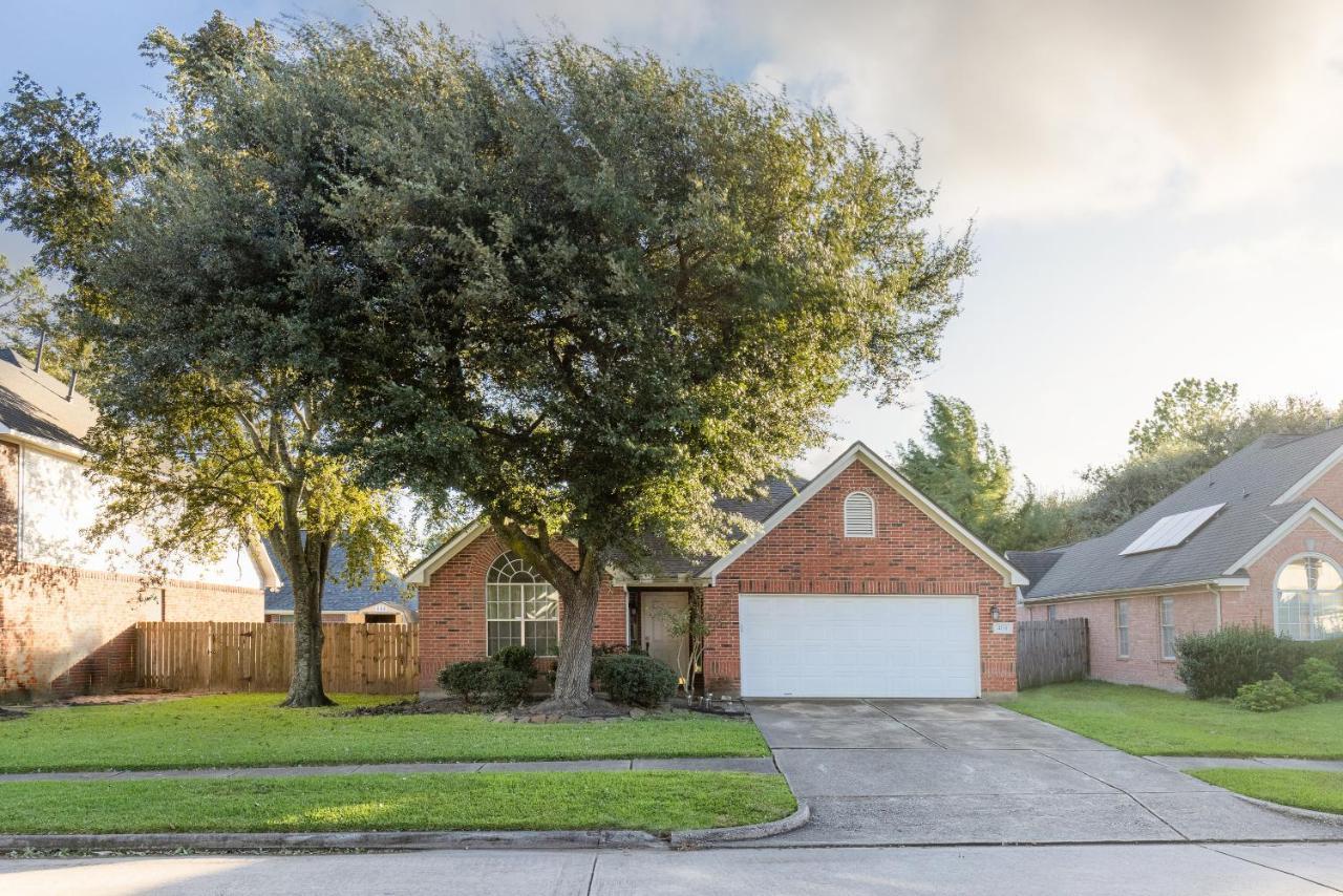 Surreydon Home Bush Airport Houston Extérieur photo